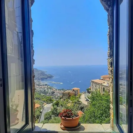 La Mansarda Bed & Breakfast Castellabate