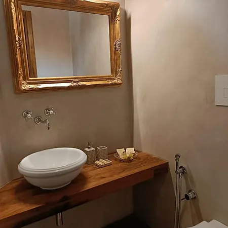 La Mansarda Bed & Breakfast *