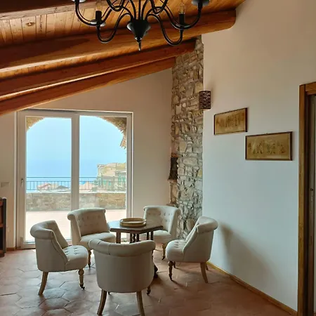 La Mansarda Bed & Breakfast Castellabate