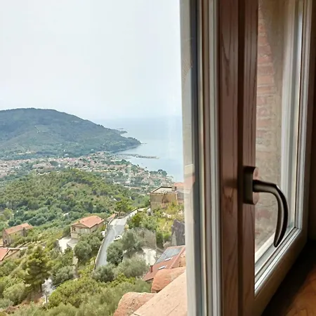 Bed & Breakfast La Mansarda Castellabate